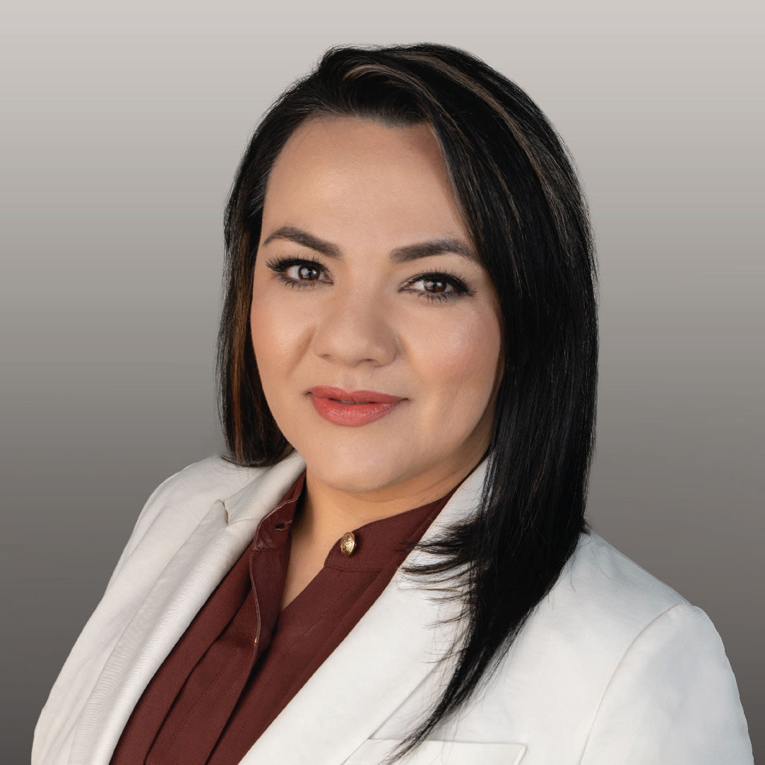 Iveth Guzman headshot small